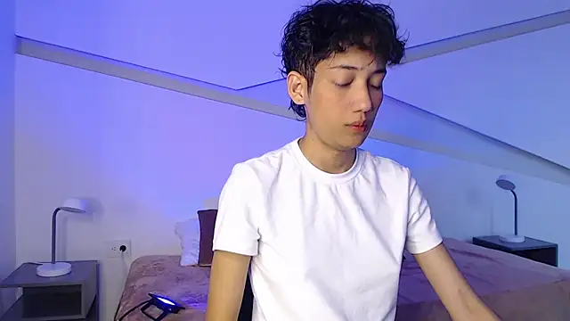 hot little bunny online show from 12, 2, 2025