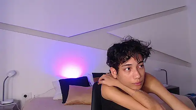 hot little bunny online show from 12, 3, 2025