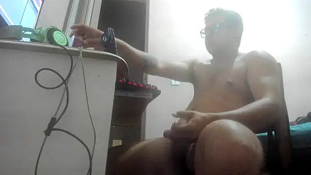 Novin18RJ online show from 14, 3, 2025