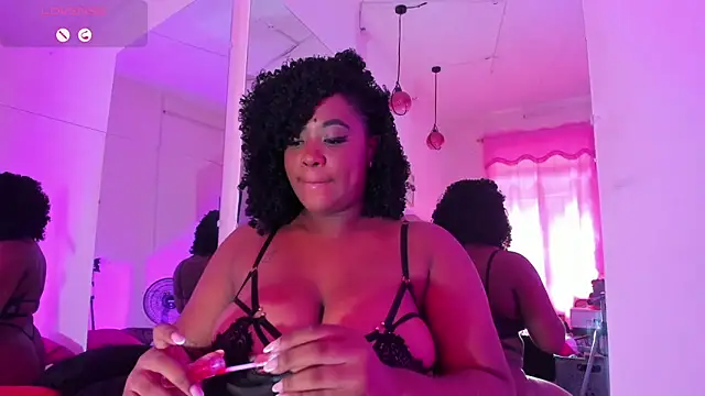 Snapshot of Tyra_Privacy chatting on 15, 2, 2025 Tyra Privacy online show from 15, 2, 2025