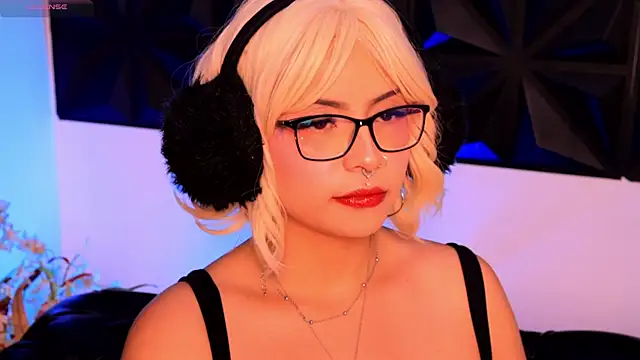 Misselektra   online show from 13, 12, 2024