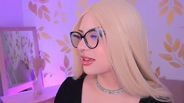 Misselektra   online show from 25, 11, 2025