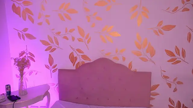 Misselektra   online show from 10, 4, 2026