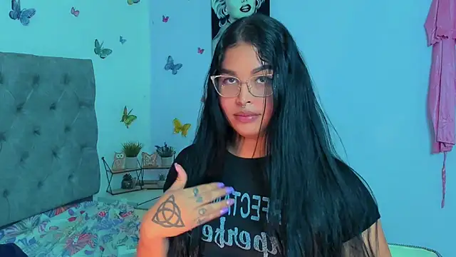 mabellfox online show from 30, 12, 2024