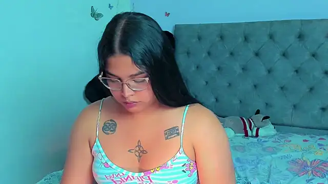 mabellfox online show from 5, 3, 2025