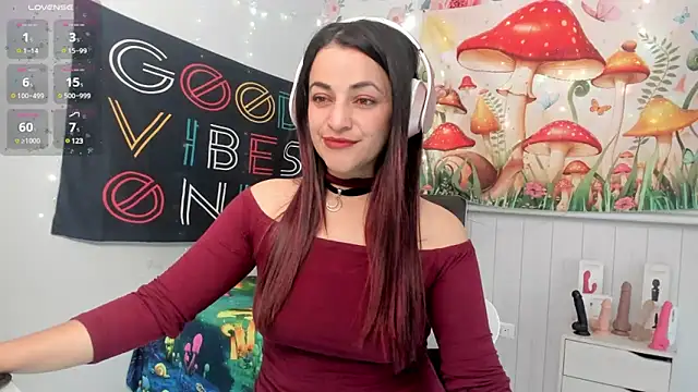 LovelyAzucena online show from 11, 3, 2025