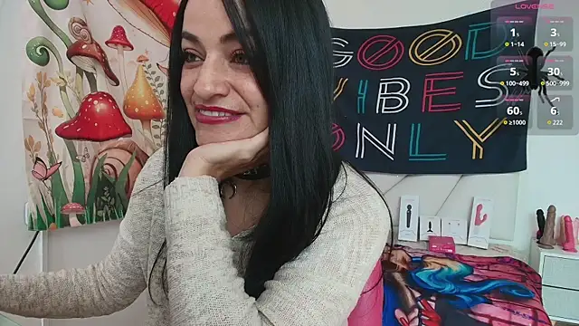 LovelyAzucena online show from 26, 3, 2026