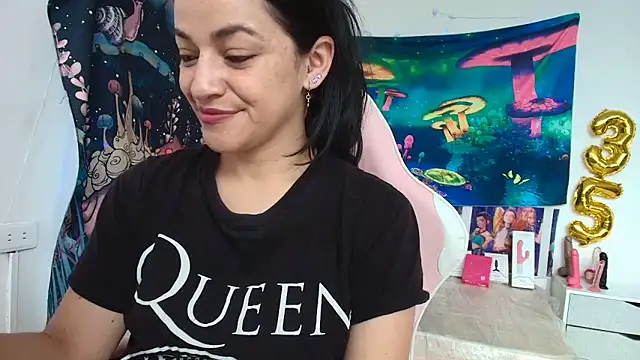 Snapshot of LovelyAzucena chatting on 23, 5, 2026 LovelyAzucena online show from 23, 5, 2026
