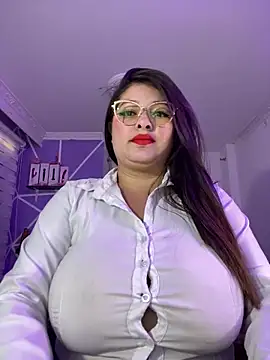 MiiaaJoness online show from 4, 2, 2025