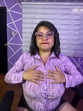 Snapshot of MiiaaJoness chatting on 28, 7, 2026 MiiaaJoness online show from 28, 7, 2026