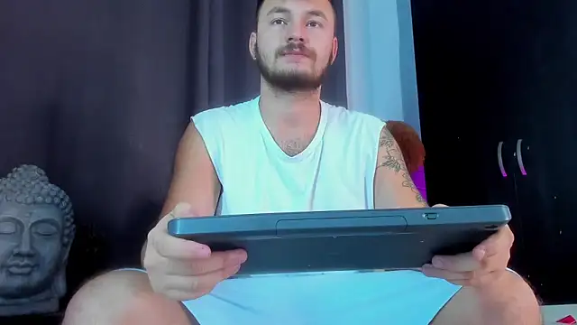 Snapshot of JacoLive chatting on 30, 9, 2025 JacoLive online show from 30, 9, 2025