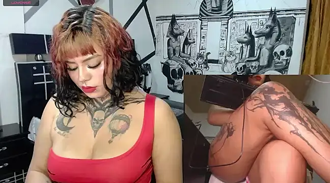 miss cloverrr online show from 26, 1, 2025