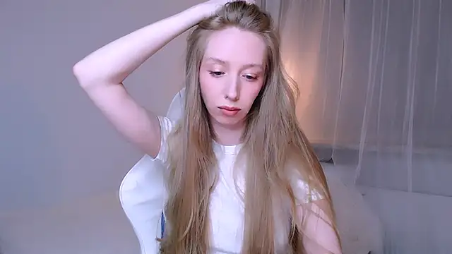 Luna insniity online show from 17, 4, 2026