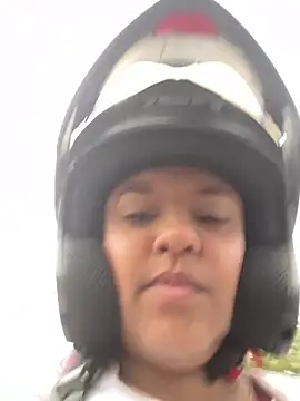 Snapshot of Eylend_Lisboa chatting on 15, 2, 2025 Eylend Lisboa online show from 15, 2, 2025