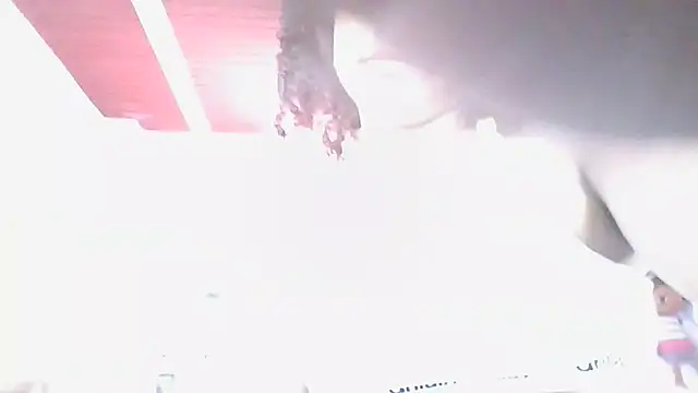 Snapshot of Eylend_Lisboa chatting on 19, 9, 2025 Eylend Lisboa online show from 19, 9, 2025