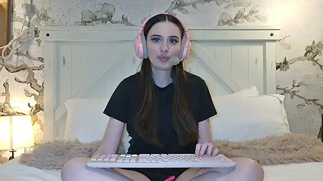 alisonfields online show from 3, 7, 2026