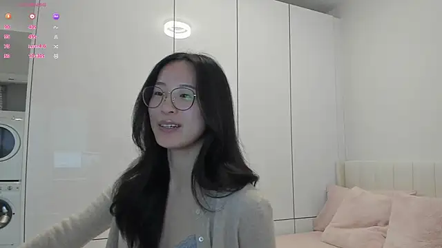 Snapshot of secretgirlfriendxo chatting on 10, 10, 2025 secretgirlfriendxo online show from 10, 10, 2025