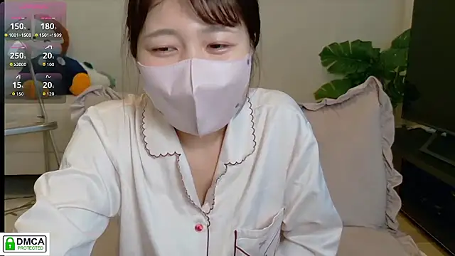 Snapshot of SUZU_ chatting on 20, 2, 2026 SUZU online show from 20, 2, 2026