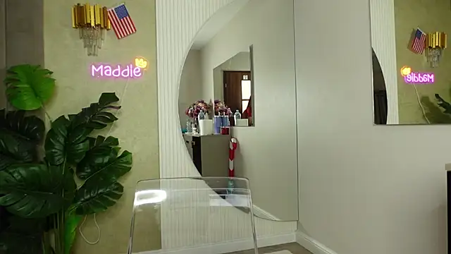 CelesteBailey online show from 17, 4, 2026