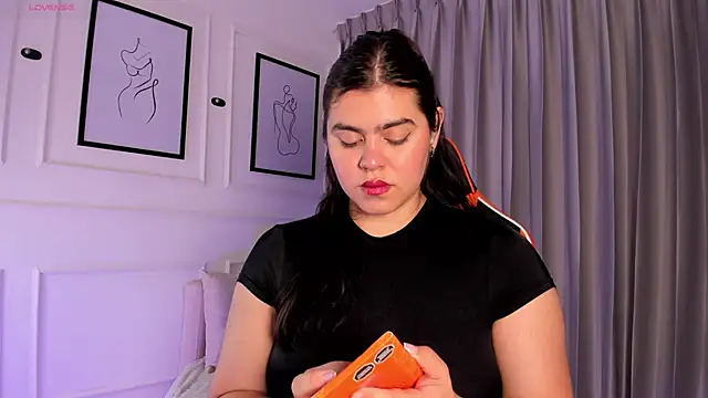 Snapshot of veronica185 chatting on 14, 1, 2026 veronica185 online show from 14, 1, 2026