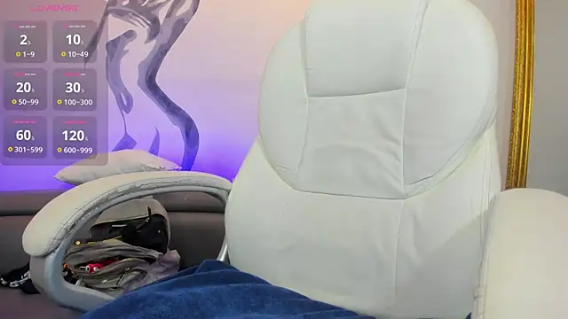 Snapshot of NiickyJones chatting on 18, 2, 2025 NiickyJones online show from 18, 2, 2025