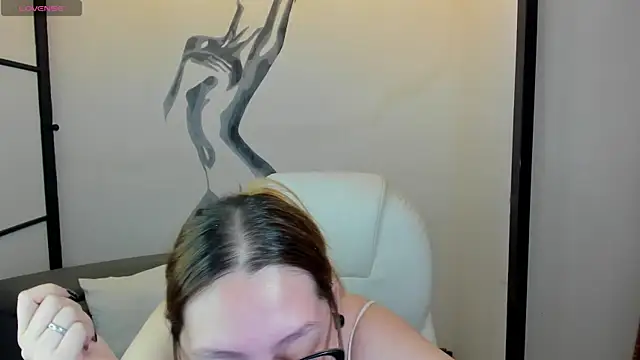 Snapshot of NiickyJones chatting on 1, 3, 2025 NiickyJones online show from 1, 3, 2025