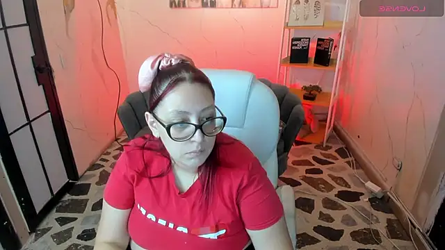 Snapshot of NiickyJones chatting on 16, 9, 2025 NiickyJones online show from 16, 9, 2025