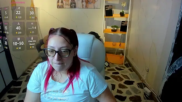 Snapshot of NiickyJones chatting on 11, 10, 2025 NiickyJones online show from 11, 10, 2025