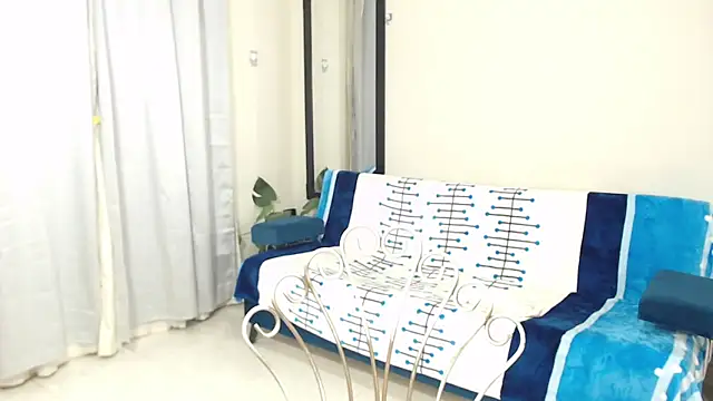 Snapshot of AmbarSofhia chatting on 5, 2, 2025 AmbarSofhia online show from 5, 2, 2025