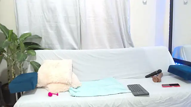 Snapshot of AmbarSofhia chatting on 12, 3, 2025 AmbarSofhia online show from 12, 3, 2025