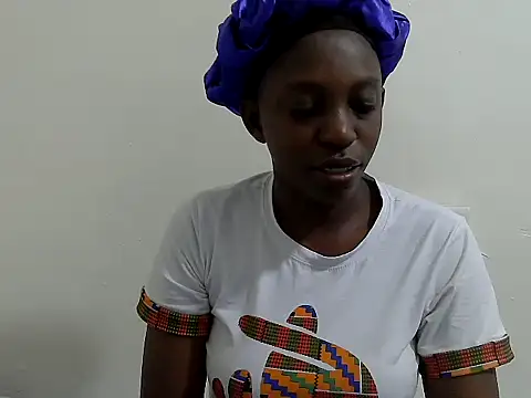 Snapshot of lizbela1 chatting on 12, 9, 2025 lizbela1 online show from 12, 9, 2025