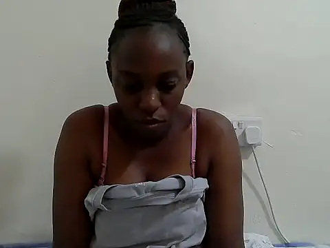 Snapshot of lizbela1 chatting on 14, 10, 2025 lizbela1 online show from 14, 10, 2025