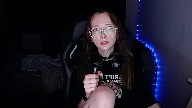 AmeliaKamishiro online show from 9, 10, 2025