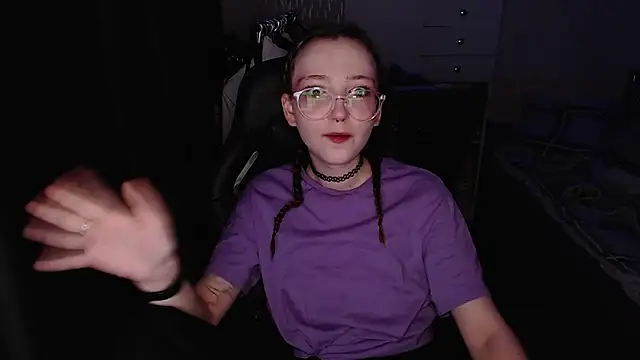 AmeliaKamishiro online show from 26, 11, 2025