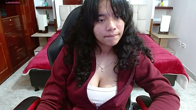 laureentt  online show from 10, 2, 2025