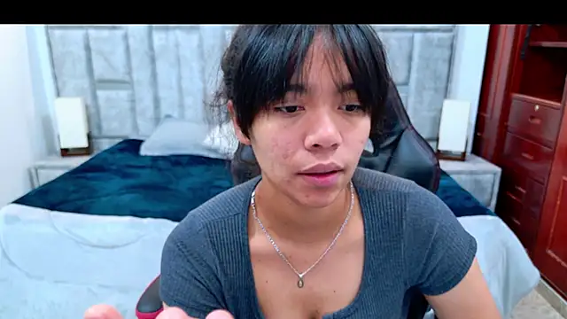 laureentt  online show from 7, 2, 2026