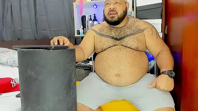 Latino bigcock online show from 21, 3, 2025