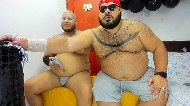 Latino bigcock online show from 6, 11, 2025