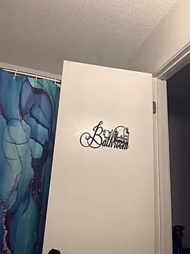 SweetHoneyBunz online show from 4, 12, 2025