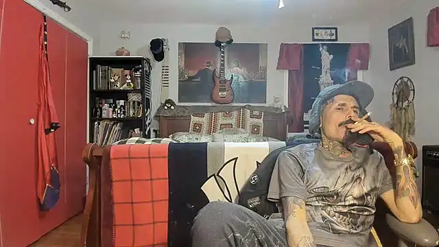 Snapshot of RoosterWabbit chatting on 1, 3, 2025 RoosterWabbit online show from 1, 3, 2025