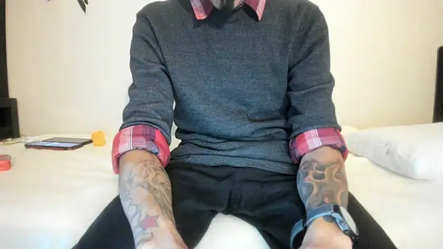 Snapshot of RoosterWabbit chatting on 4, 10, 2025 RoosterWabbit online show from 4, 10, 2025