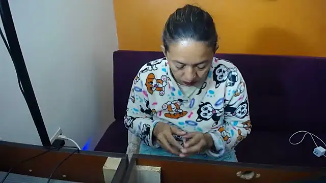 Snapshot of daleska_ayala_1 chatting on 24, 12, 2024 daleska ayala 1 online show from 24, 12, 2024