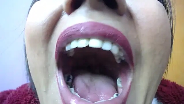 Snapshot of daleska_ayala_1 chatting on 1, 1, 2025 daleska ayala 1 online show from 1, 1, 2025