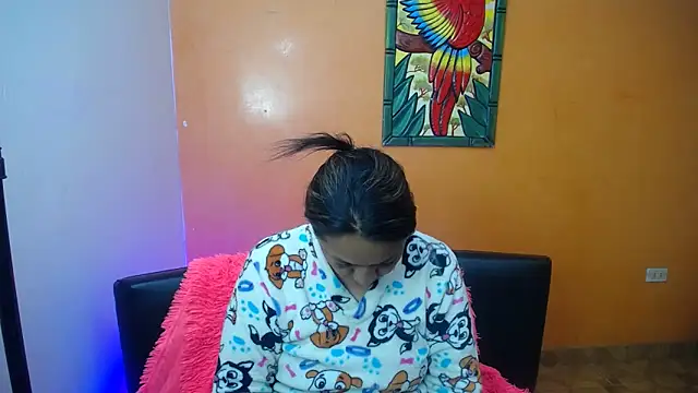 Snapshot of daleska_ayala_1 chatting on 2, 1, 2025 daleska ayala 1 online show from 2, 1, 2025