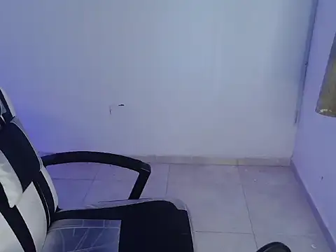 Snapshot of hot_king20 chatting on 5, 12, 2025 hot king20 online show from 5, 12, 2025