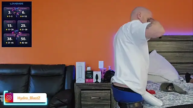 Snapshot of Hydro-Blastz chatting on 10, 3, 2025 Hydro-Blastz online show from 10, 3, 2025