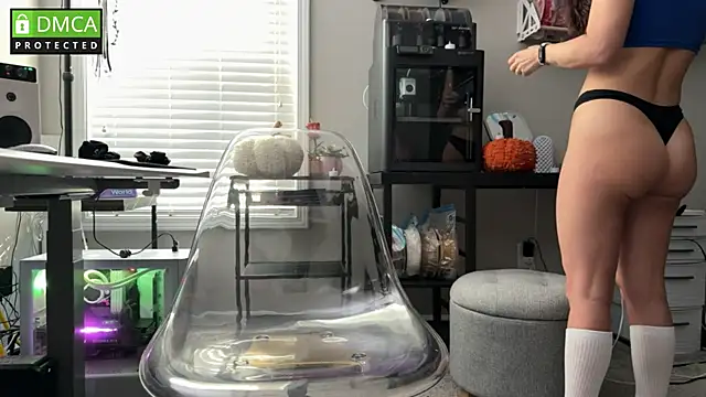 Snapshot of Cosmic_Rose chatting on 11, 11, 2025 Cosmic Rose online show from 11, 11, 2025