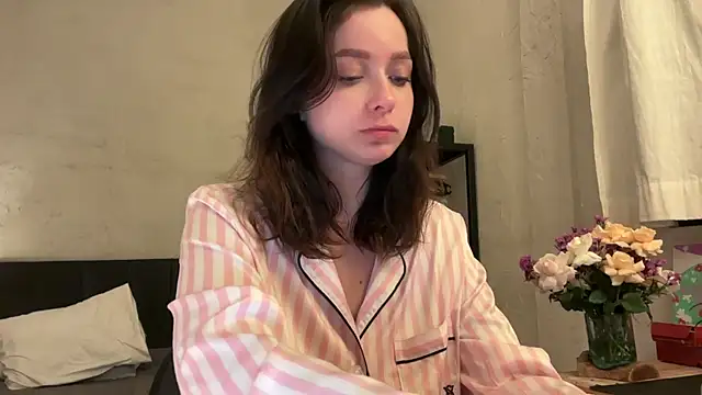 Snapshot of _liatris_ chatting on 8, 3, 2025 liatris online show from 8, 3, 2025