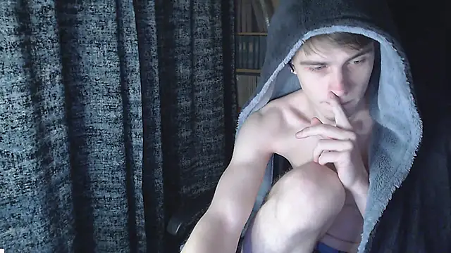 Snapshot of Student_Oliver chatting on 23, 11, 2025 Student Oliver online show from 23, 11, 2025