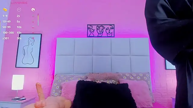 charlotte kisss online show from 28, 7, 2026